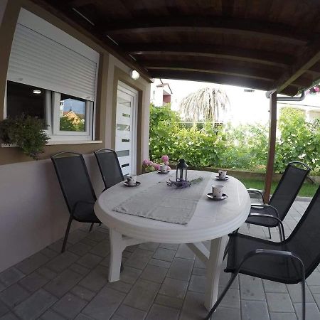 Apartman Nenci 1 Lägenhet Bibinje Exteriör bild